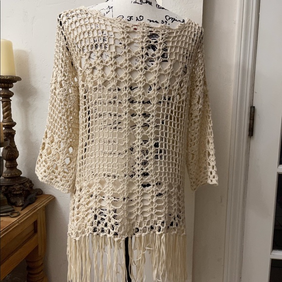 Crochet Top with Tassles - Picture 4 of 5